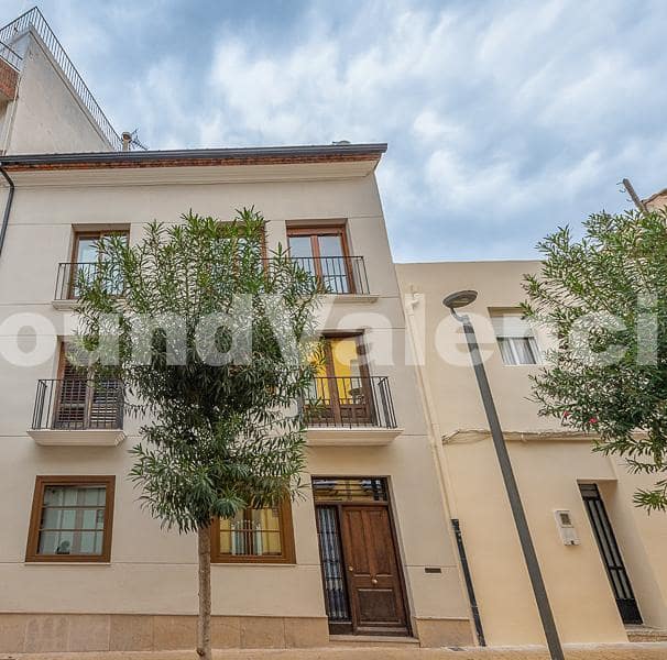 4 soveværelse Villa til salg i Gandia - € 590.000 (Ref: 9448509)