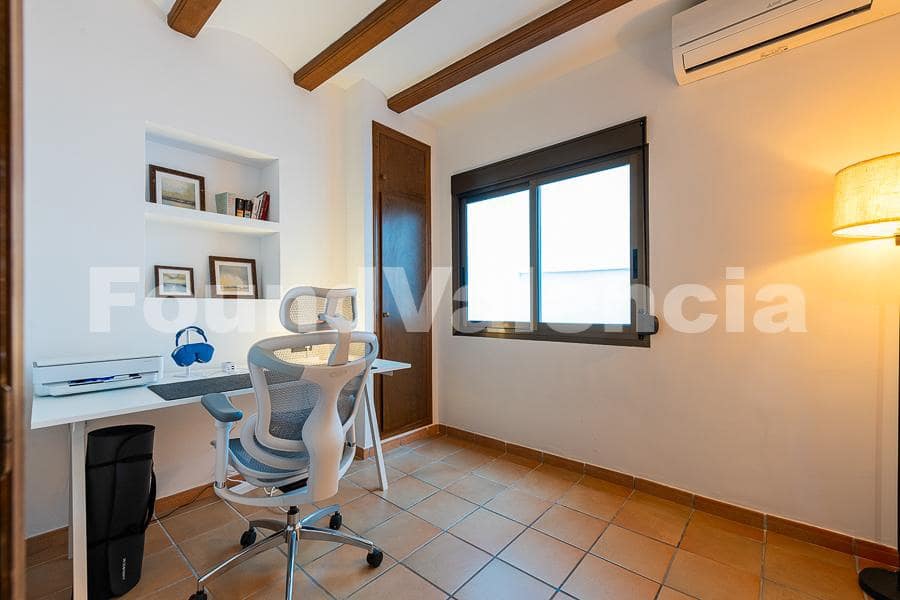 4 soveværelse Villa til salg i Gandia - € 590.000 (Ref: 9448509)