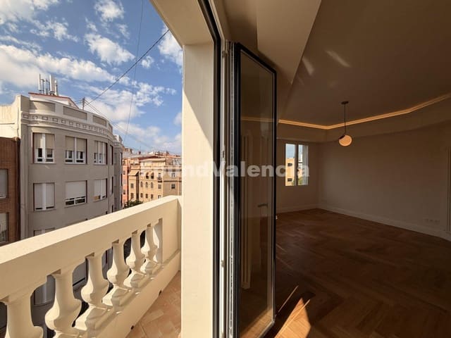 3 sypialnia Apartament na sprzedaż w Miasto Walencja - 750 000 € (Ref: 9503640)