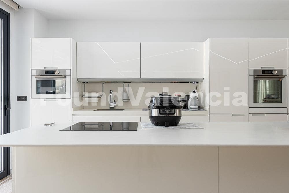 4 makuuhuone Huvila myytävänä paikassa L'Eliana - 1 200 000 € (Ref: 9568192)