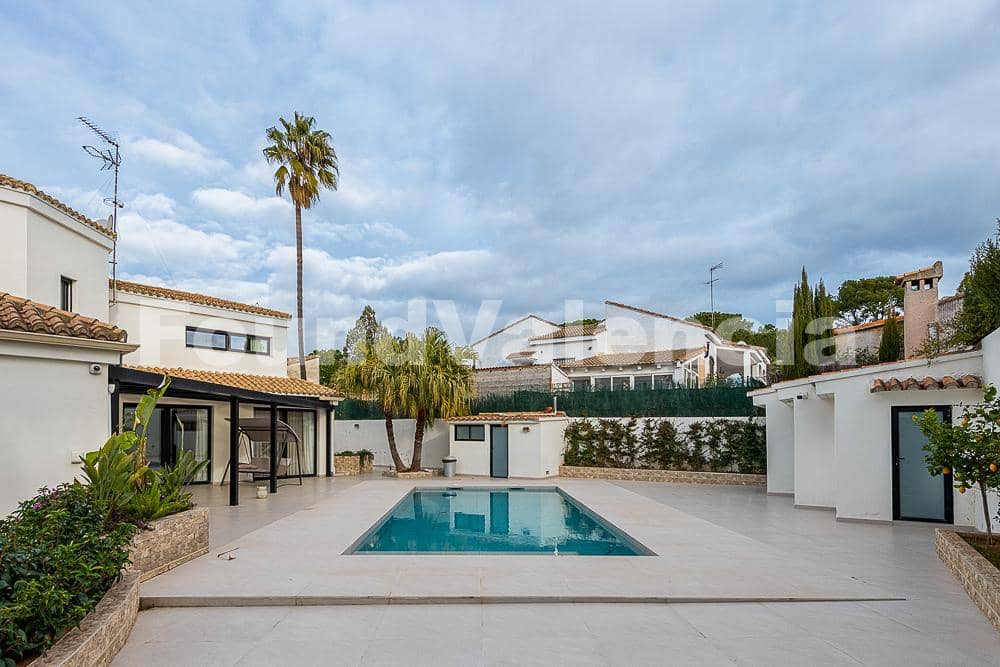 4 makuuhuone Huvila myytävänä paikassa L'Eliana - 1 200 000 € (Ref: 9568192)