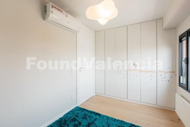 Apartamento de 4 habitaciones en València ciudad en venta - 920.000 € (Ref: 9594772)