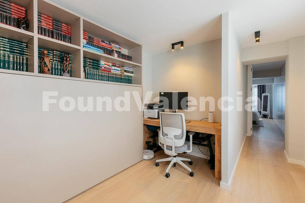 Apartamento de 4 habitaciones en València ciudad en venta - 920.000 € (Ref: 9594772)