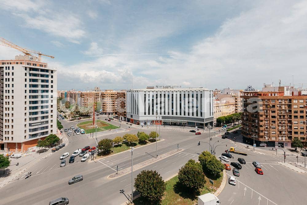 Apartamento de 4 habitaciones en València ciudad en venta - 920.000 € (Ref: 9594772)