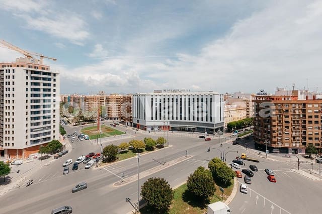 Apartamento de 4 habitaciones en València ciudad en venta - 920.000 € (Ref: 9594772)