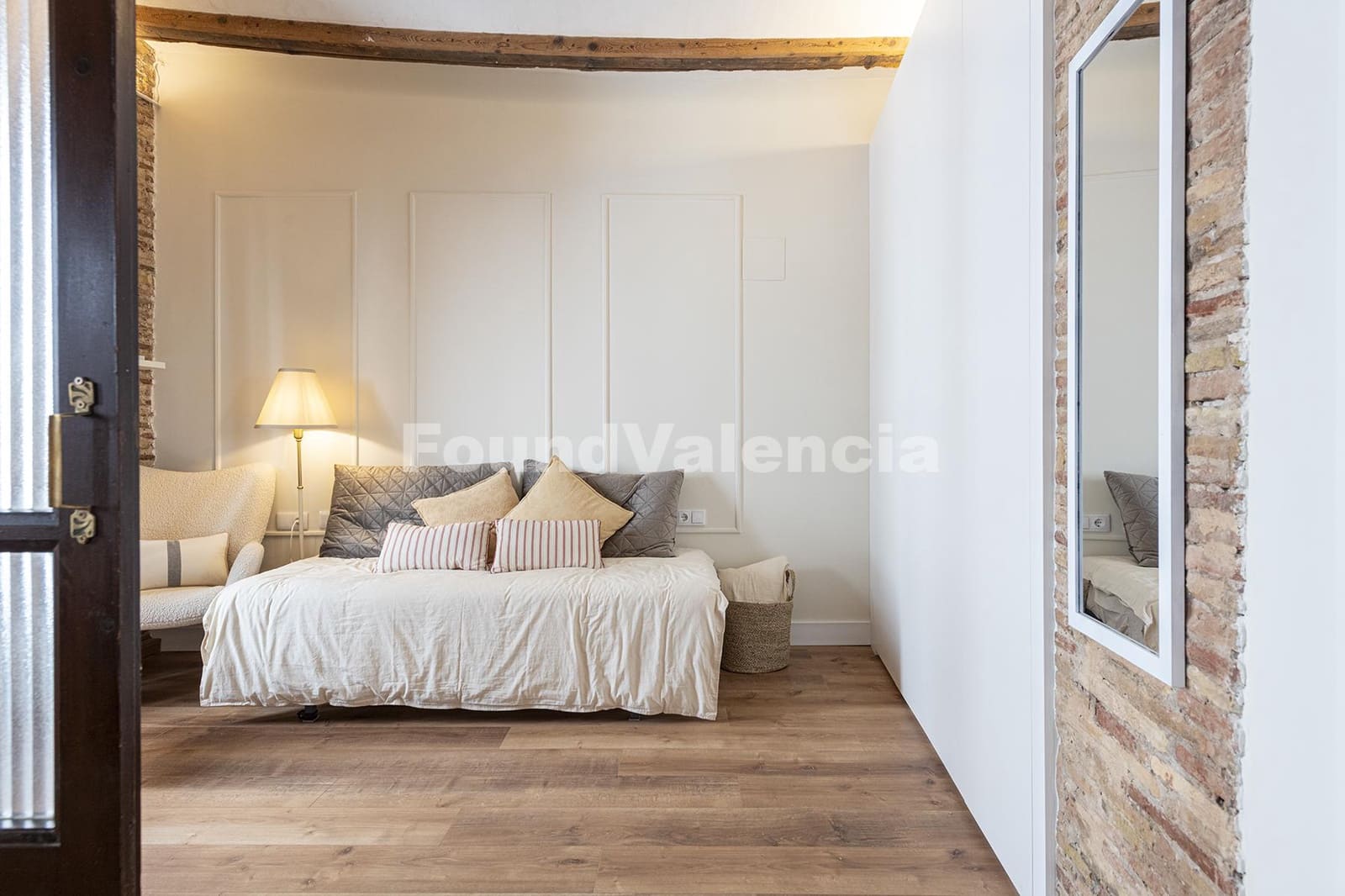 2 slaapkamer Appartement te koop in Valencia stad - € 450.000 (Ref: 9676986)