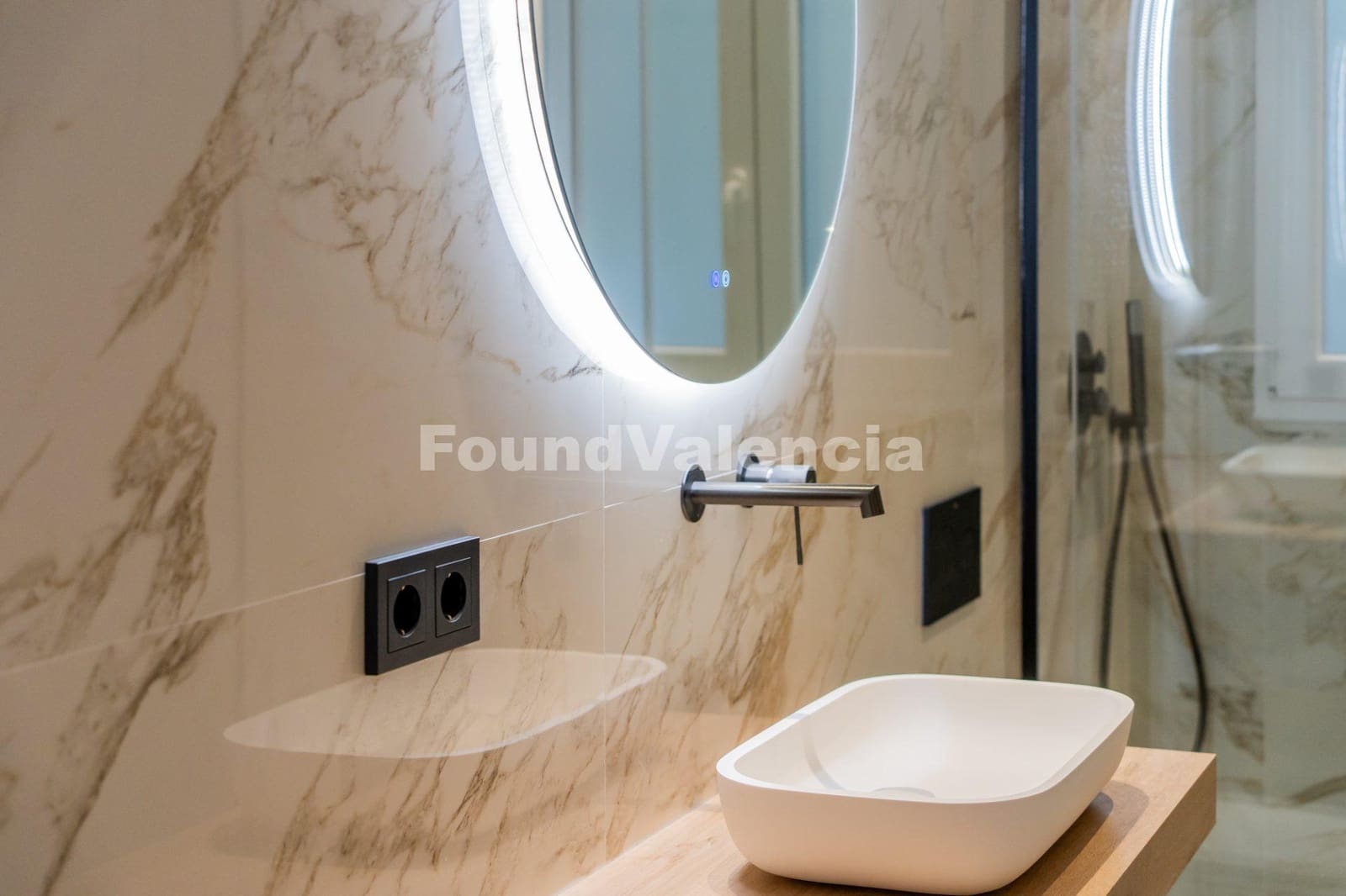 3 soveværelse Lejlighed til salg i Valencia by - € 883.000 (Ref: 9714599)