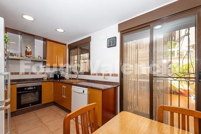 3 Zimmer Villa zu verkaufen in L'Eliana - 425.000 € (Ref: 9719687)