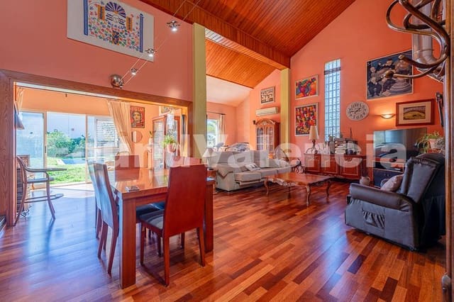 3 bedroom Villa for sale in L'Eliana - € 690,000 (Ref: 9719688)