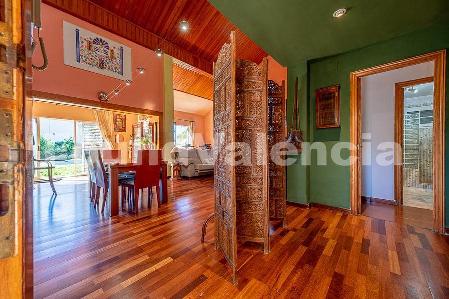 3 bedroom Villa for sale in L'Eliana - € 690,000 (Ref: 9719688)