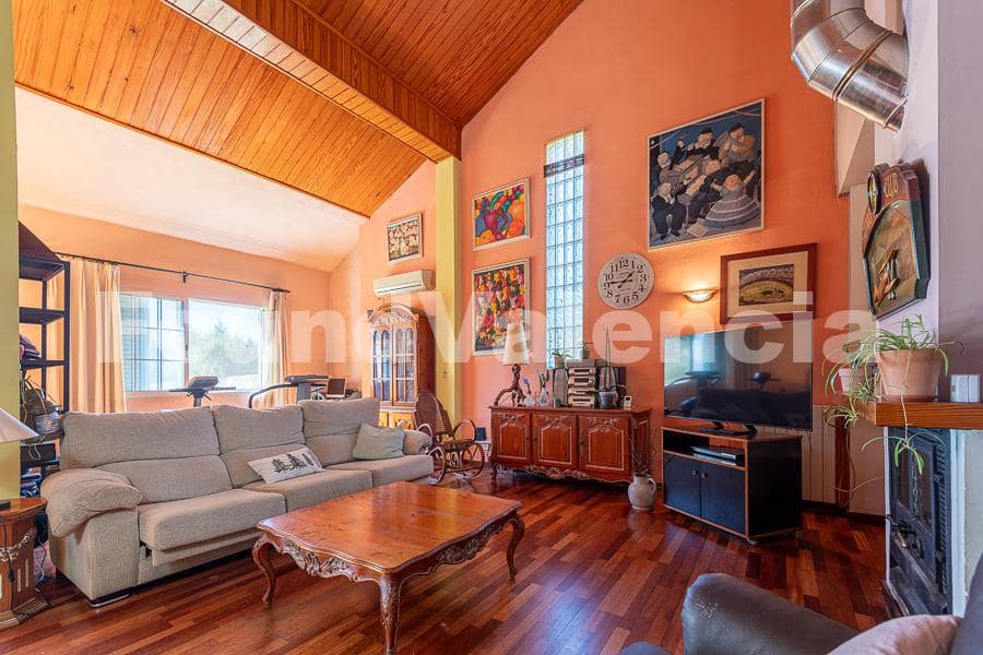 3 bedroom Villa for sale in L'Eliana - € 690,000 (Ref: 9719688)