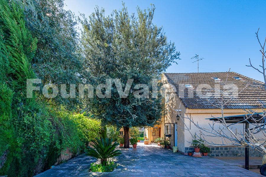 3 bedroom Villa for sale in L'Eliana - € 690,000 (Ref: 9719688)