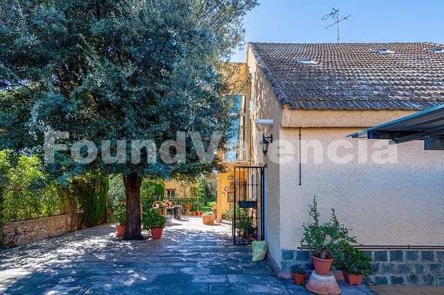 3 bedroom Villa for sale in L'Eliana - € 690,000 (Ref: 9719688)