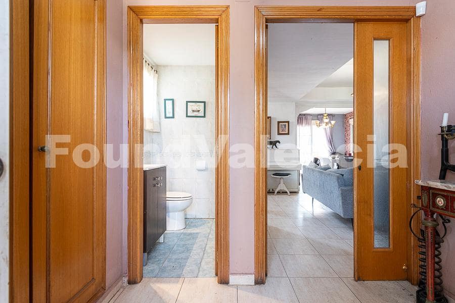 4 makuuhuone Huvila myytävänä paikassa L'Eliana - 550 000 € (Ref: 9772783)