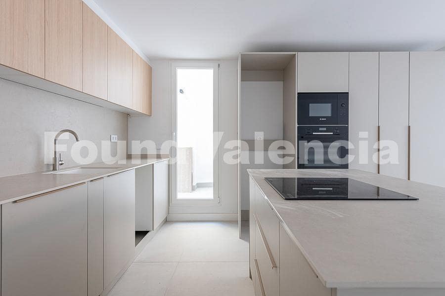 3 bedroom Apartment for sale in Valencia city - € 500,000 (Ref: 9777749)