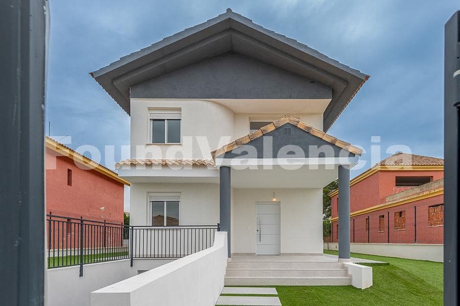 4 Zimmer Villa zu verkaufen in Montserrat - 439.000 € (Ref: 9811316)