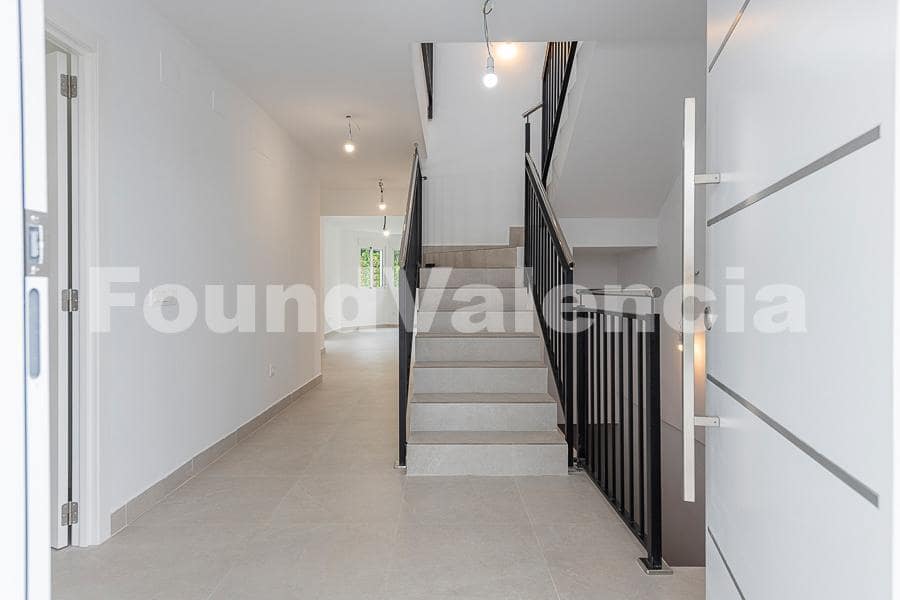 4 Zimmer Villa zu verkaufen in Montserrat - 439.000 € (Ref: 9811316)