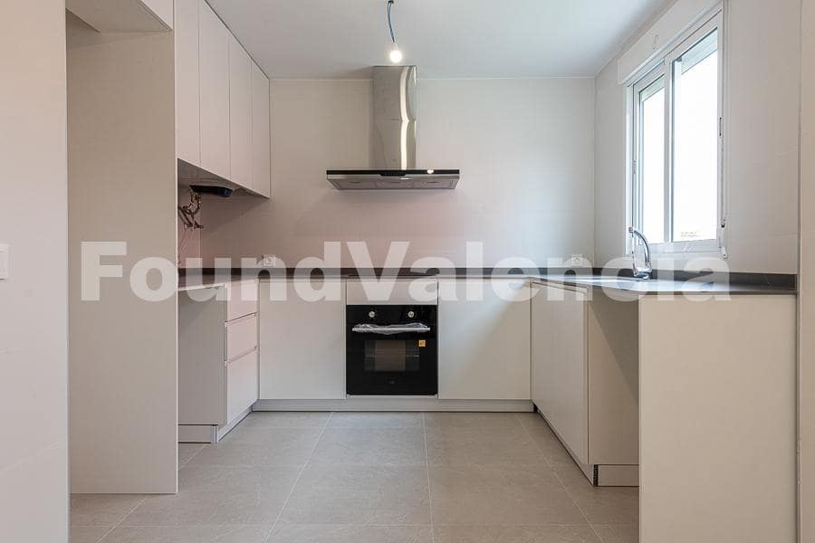 4 Zimmer Villa zu verkaufen in Montserrat - 439.000 € (Ref: 9811316)