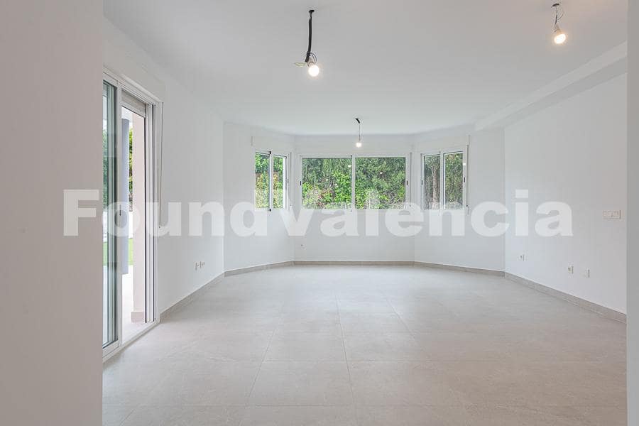 4 Zimmer Villa zu verkaufen in Montserrat - 439.000 € (Ref: 9811316)