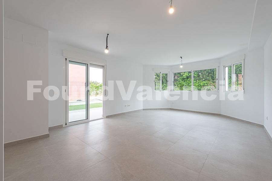 4 Zimmer Villa zu verkaufen in Montserrat - 439.000 € (Ref: 9811316)