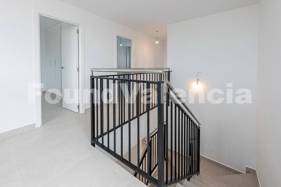 4 Zimmer Villa zu verkaufen in Montserrat - 439.000 € (Ref: 9811316)