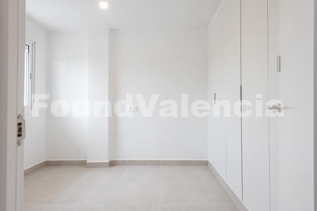 4 Zimmer Villa zu verkaufen in Montserrat - 439.000 € (Ref: 9811316)