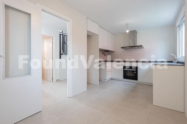 4 Zimmer Villa zu verkaufen in Montserrat - 439.000 € (Ref: 9811316)