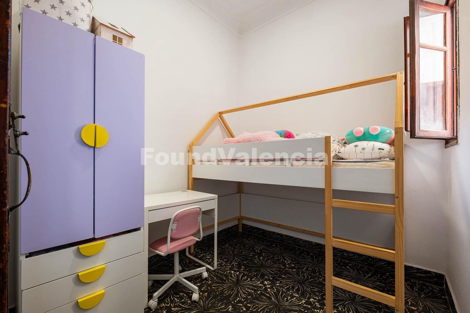 3 bedroom Apartment for sale in Valencia city - € 420,000 (Ref: 9815670)