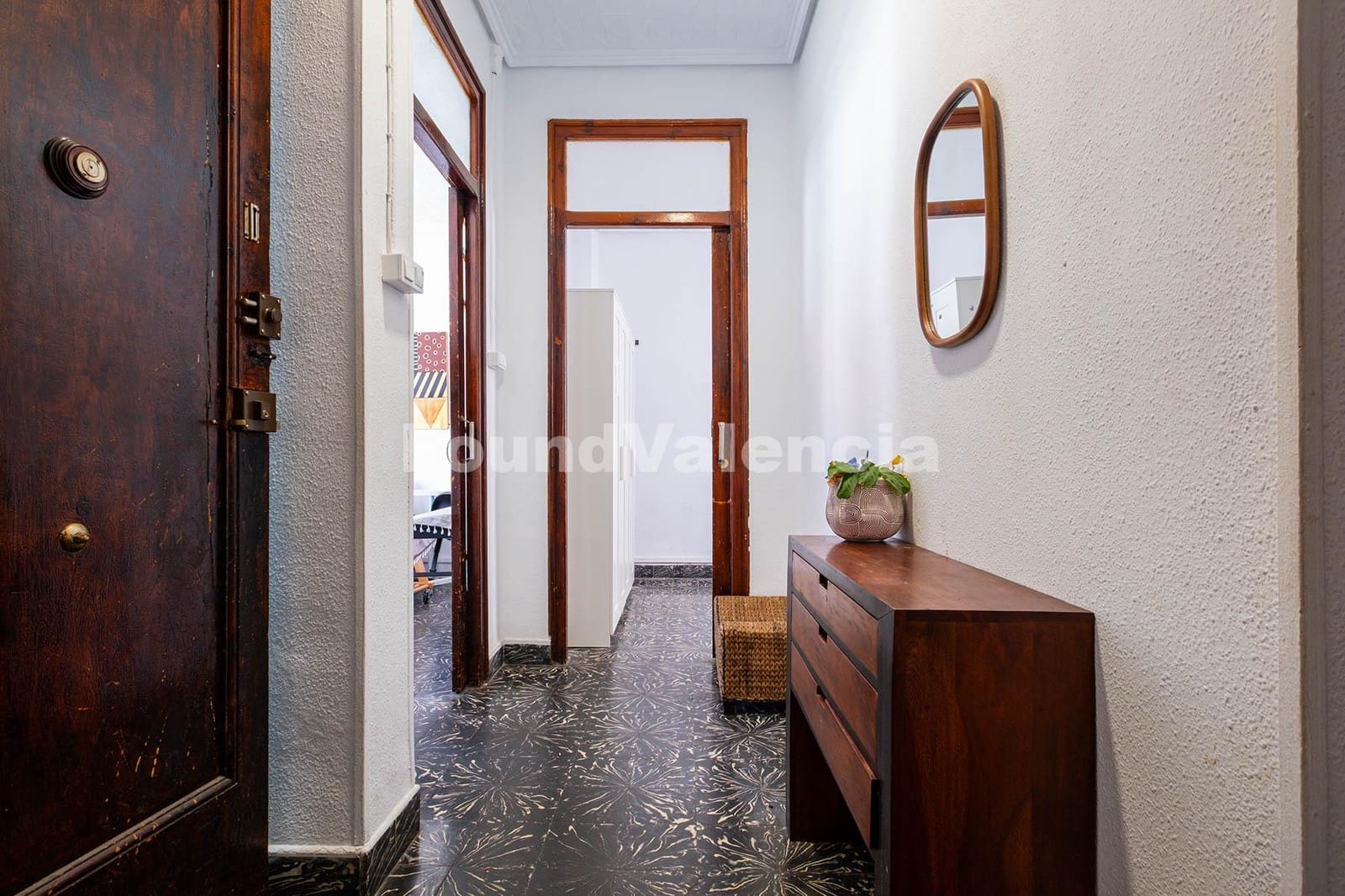 3 bedroom Apartment for sale in Valencia city - € 420,000 (Ref: 9815670)