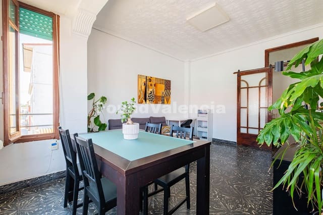 3 bedroom Apartment for sale in Valencia city - € 420,000 (Ref: 9815670)