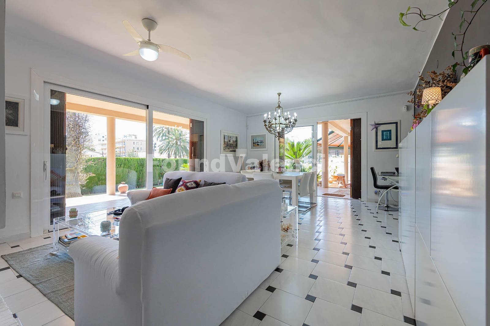 4 makuuhuone Huvila myytävänä paikassa Benicassim - 1 100 000 € (Ref: 9815671)