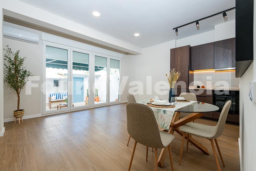 2 soveværelse Lejlighed til salg i Valencia by - € 420.000 (Ref: 9830855)