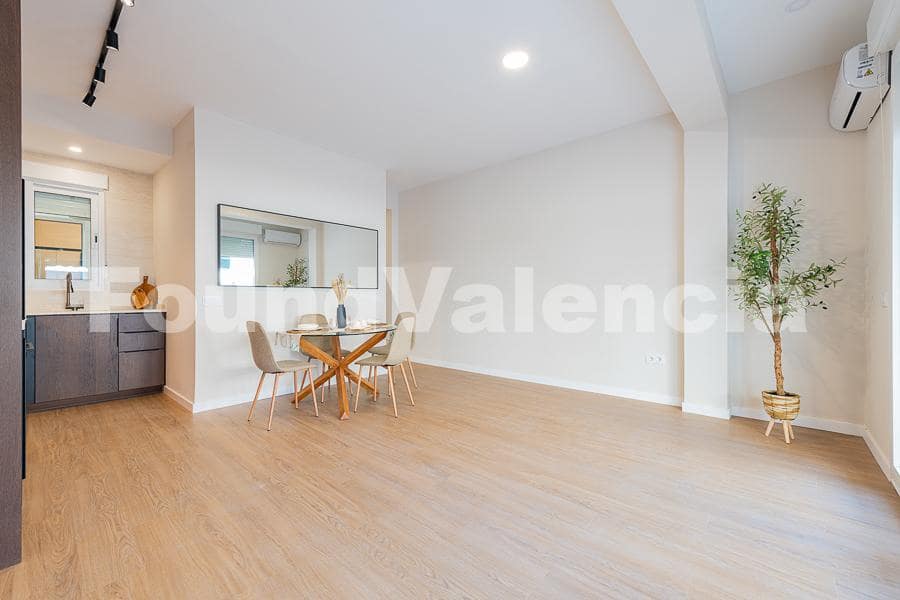 2 soveværelse Lejlighed til salg i Valencia by - € 420.000 (Ref: 9830855)