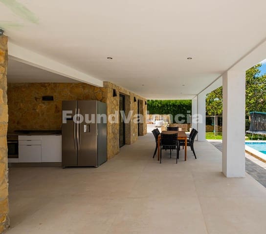 5 slaapkamer Villa te koop in L'Eliana - € 895.000 (Ref: 9833366)