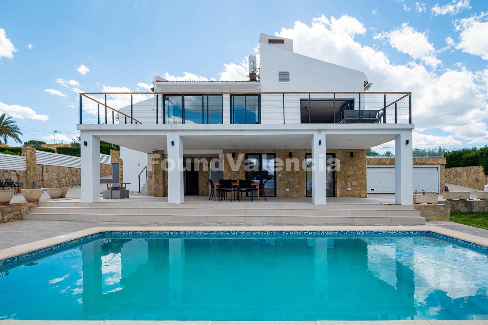 5 slaapkamer Villa te koop in L'Eliana - € 895.000 (Ref: 9833366)