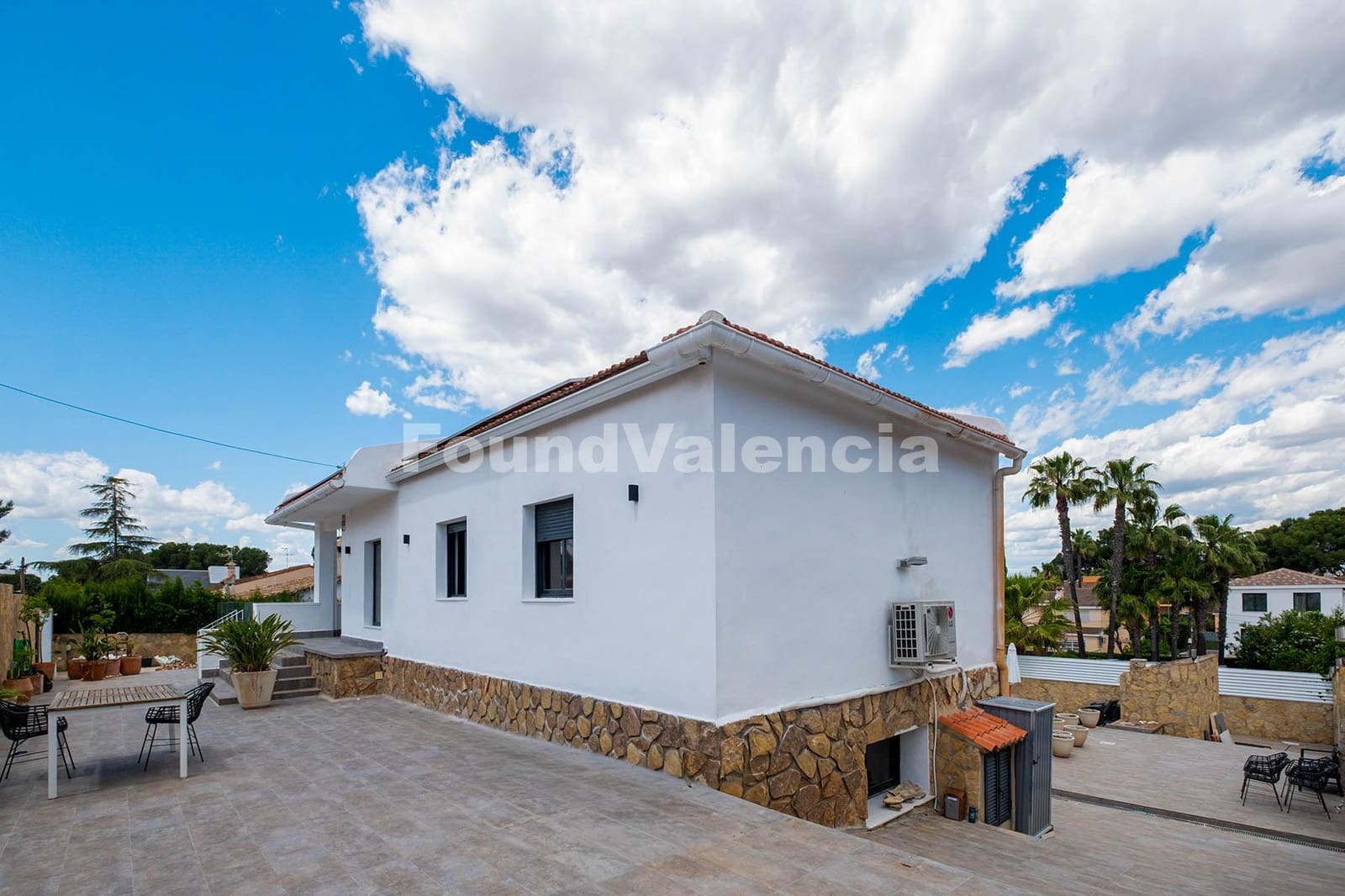 5 slaapkamer Villa te koop in L'Eliana - € 895.000 (Ref: 9833366)