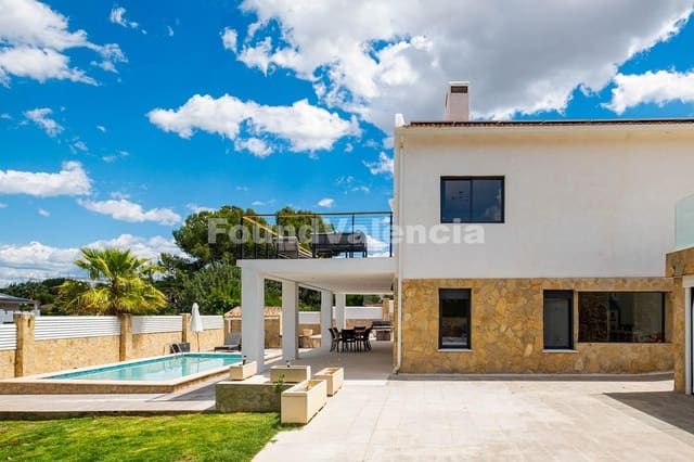 5 slaapkamer Villa te koop in L'Eliana - € 895.000 (Ref: 9833366)