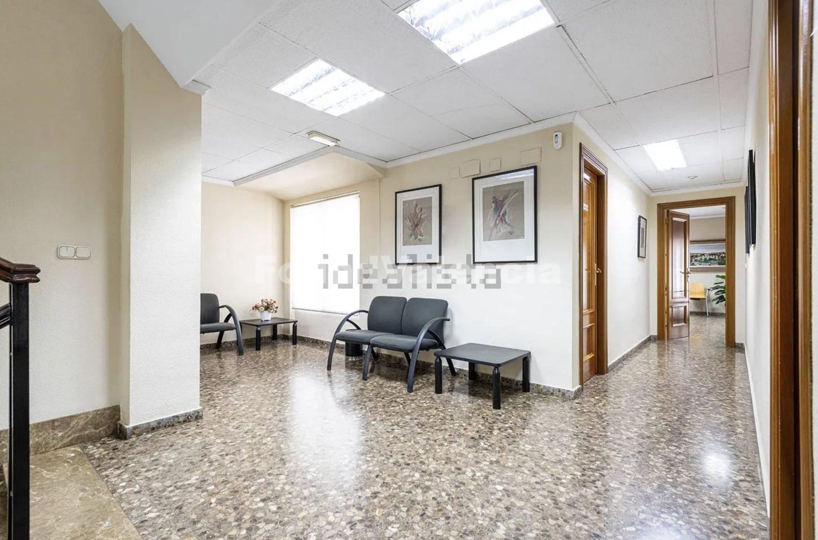 28 soverom Kontor til salgs i Moncada - € 650 000 (Ref: 9864733)