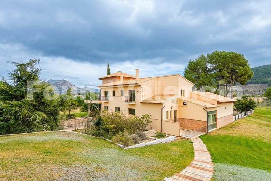 Finca/Casa Rural de 9 habitaciones en Alcoy / Alcoi en venta - 2.600.000 € (Ref: 9873057)