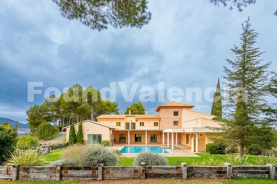 Finca/Casa Rural de 9 habitaciones en Alcoy / Alcoi en venta - 2.600.000 € (Ref: 9873057)