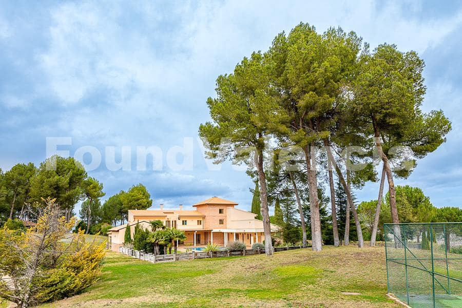 Finca/Casa Rural de 9 habitaciones en Alcoy / Alcoi en venta - 2.600.000 € (Ref: 9873057)