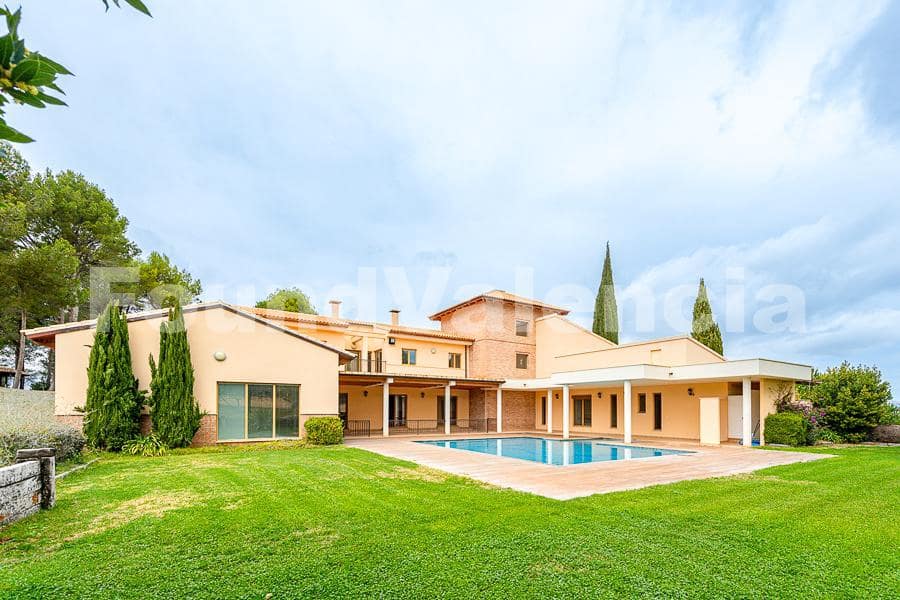 Finca/Casa Rural de 9 habitaciones en Alcoy / Alcoi en venta - 2.600.000 € (Ref: 9873057)