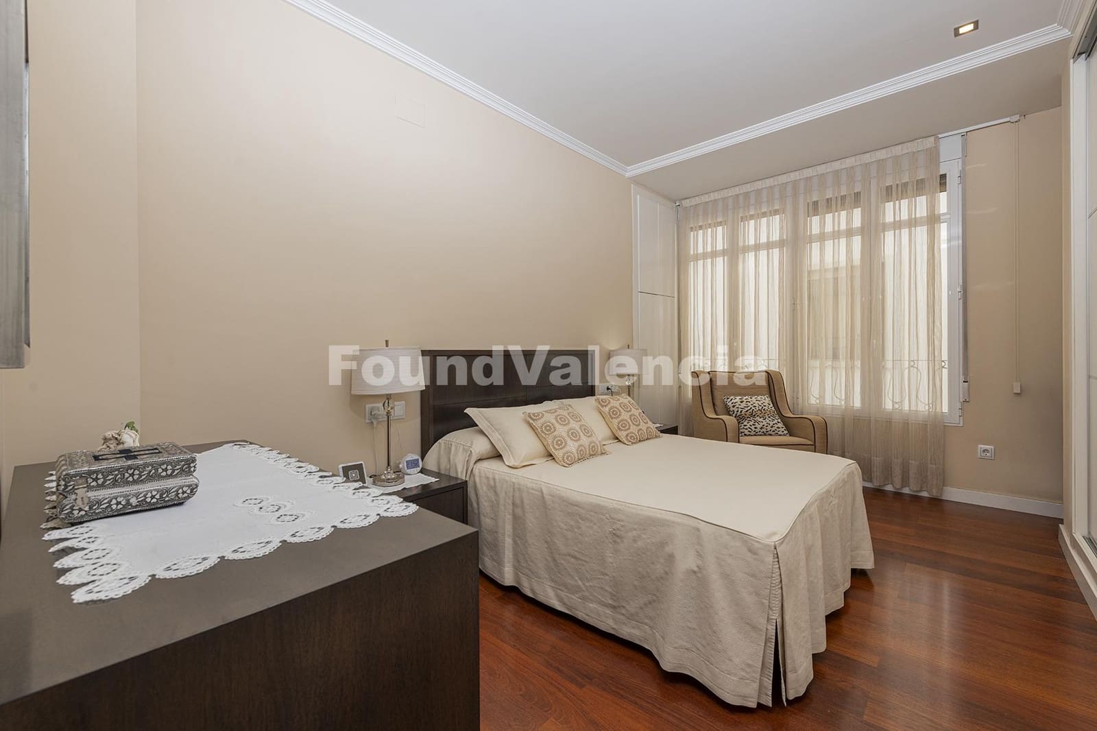 4 slaapkamer Appartement te koop in Valencia stad - € 850.000 (Ref: 9891809)