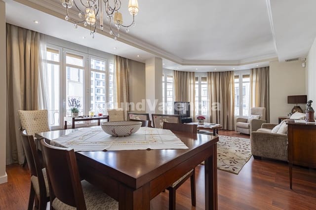 Apartamento de 4 habitaciones en València ciudad en venta - 850.000 € (Ref: 9891809)