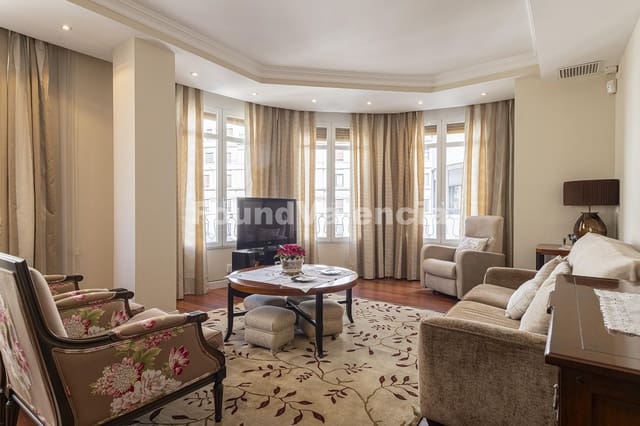 Apartamento de 4 habitaciones en València ciudad en venta - 850.000 € (Ref: 9891809)