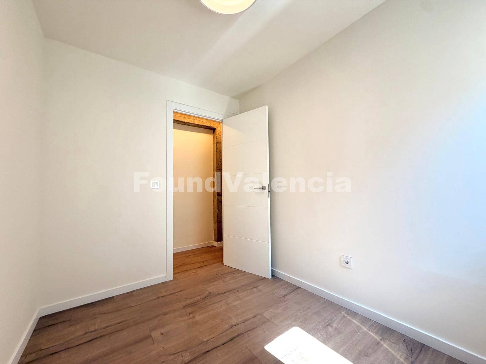 3 slaapkamer Appartement te koop in Valencia stad - € 400.000 (Ref: 9891811)