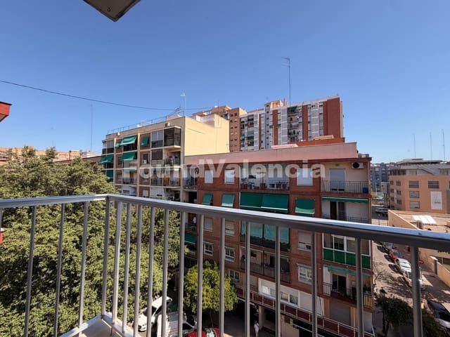 3 slaapkamer Appartement te koop in Valencia stad - € 400.000 (Ref: 9891811)