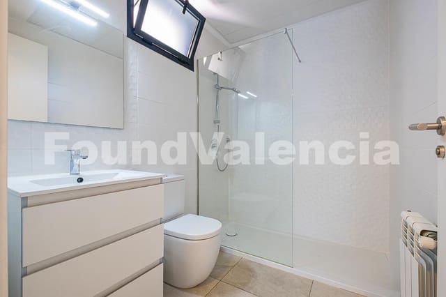 4 makuuhuone Huvila myytävänä paikassa Bétera - 790 000 € (Ref: 9903863)