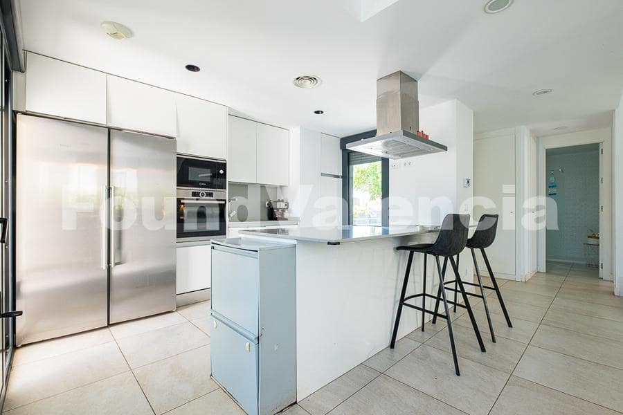 4 makuuhuone Huvila myytävänä paikassa Betera - 790 000 € (Ref: 9903863)