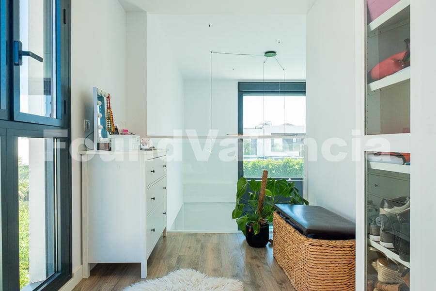 4 makuuhuone Huvila myytävänä paikassa Betera - 790 000 € (Ref: 9903863)